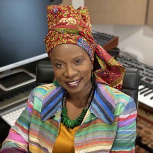 Angélique Kidjo – Je chemine avec…