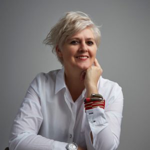 « Hello Dolly ! : les matériaux composites de Caroline Bergvall »