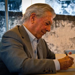 Mario Vargas Llosa – Aux Cinq Rues, Lima