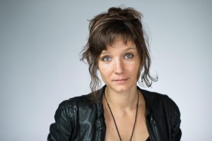 Fanny Taillandier – Par les écrans du monde