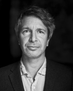 La revue La Femelle du Requin reçoit Éric Vuillard