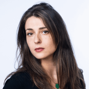 Sara Bourre, Les sangs bleus